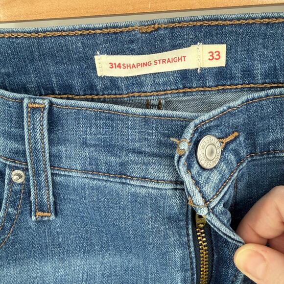 Levi's 314 Mid Rise Shaping Straight Jeans Size 33x32 - Picture 4 of 9